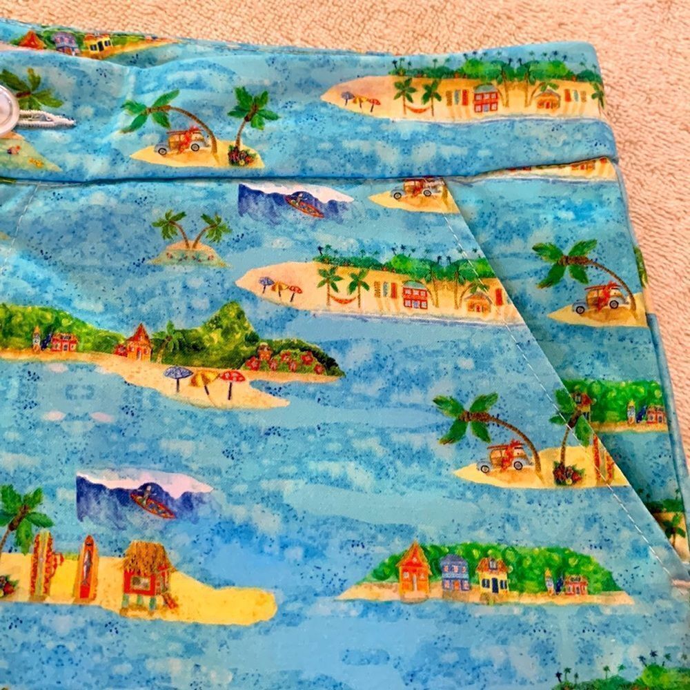 Kaeli Smith beach pattern shorts Size 2 - Picture 2 of 8